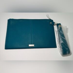 Jewell by Thirty-One Via Noon Wristlet Clutch in the "Teal Affair Pebble" color